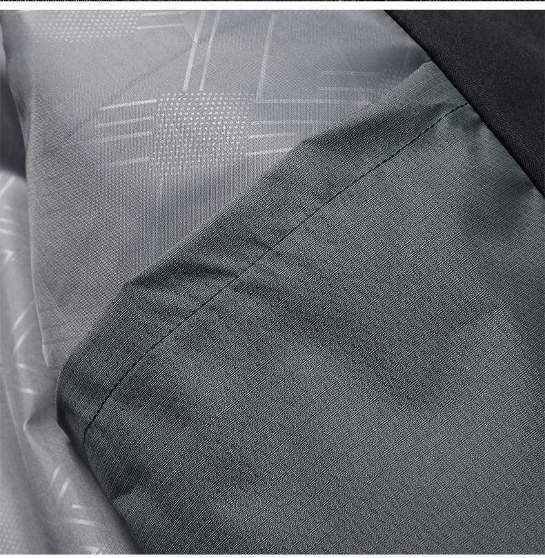 New Men's Jacket Patchwork Fashion Reflective Striped Hooded Coat Outdoor Male Clothing Sports Zipper